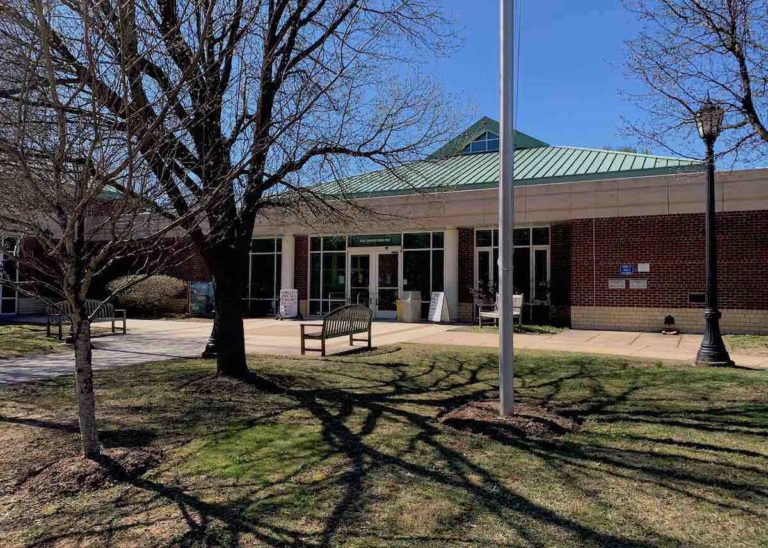 ￼Fairfax County Public Library board sticks by materials selection policy