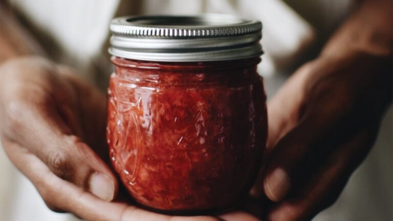 10 tips to support local small businesses
