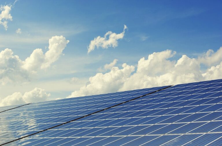 Board of Supervisors backs solar power for county-owned buildings