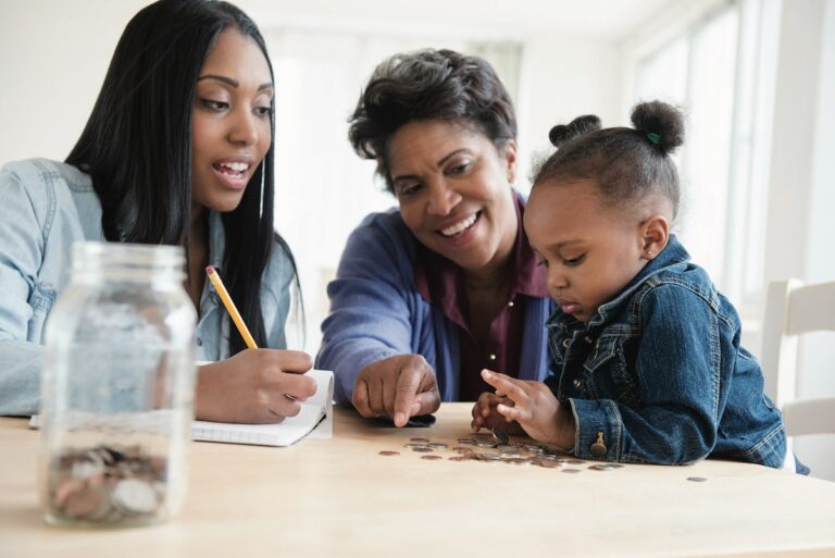 Financial tips for parents to teach their children