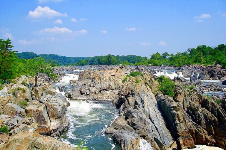 2022 Entrance free days at National Parks, including Great Falls Park
