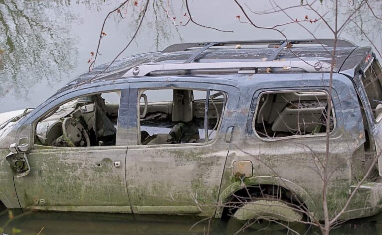 ￼Fairfax County Code addresses blight caused by inoperable vehicles