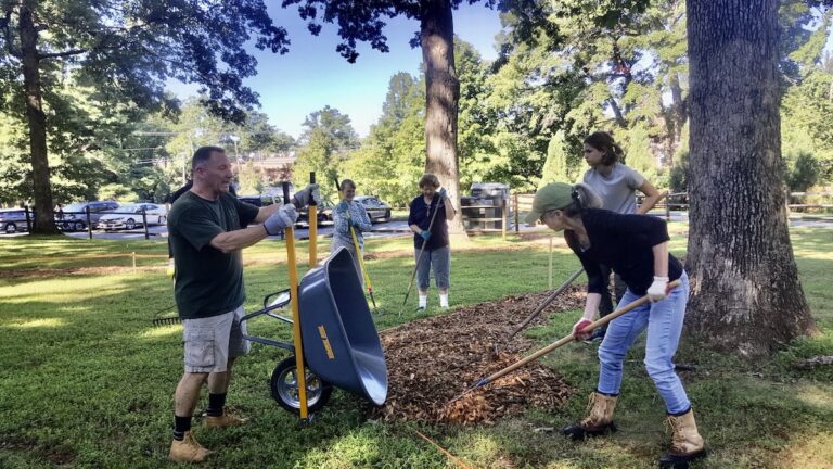 ￼GFCA volunteers assist with Grange naturalization project